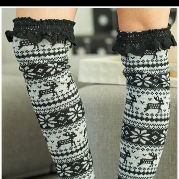 New Ryu A’reve Crochet Leg Warmers Black Size small/medium winter E23 - Picture 2 of 5